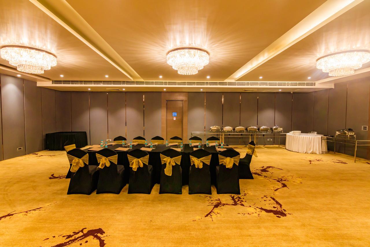 Amara Gateway Hotel Moradabad Exterior foto